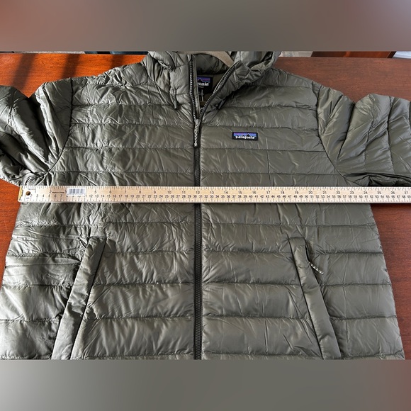 Patagonia Women's Recycled Down Sweater Parka in Green, Size L, New with Tag - Picture 4 of 9